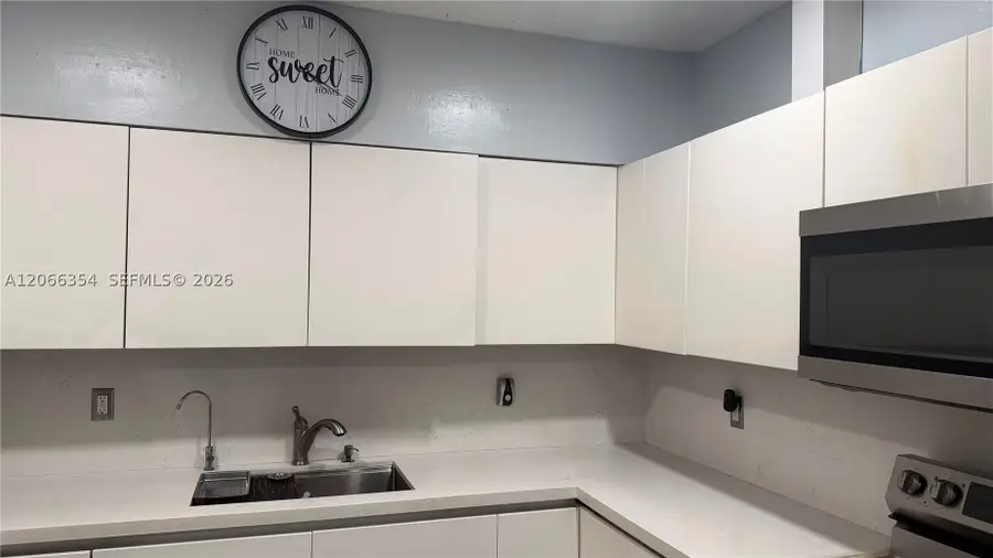 529 SW 79th Ave, Miami, FL 33144 - #2
