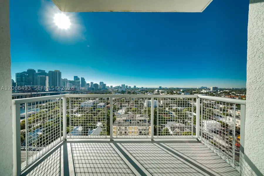 10 SW South River Dr #1406, Miami, FL 33130 - #3