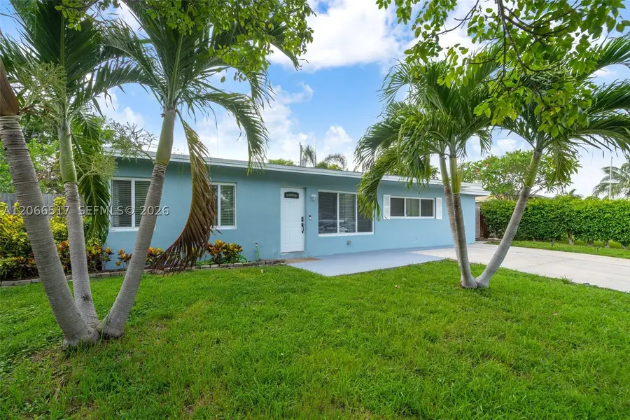 2721 NE 8th Ave, Pompano Beach, FL 33064 - #2