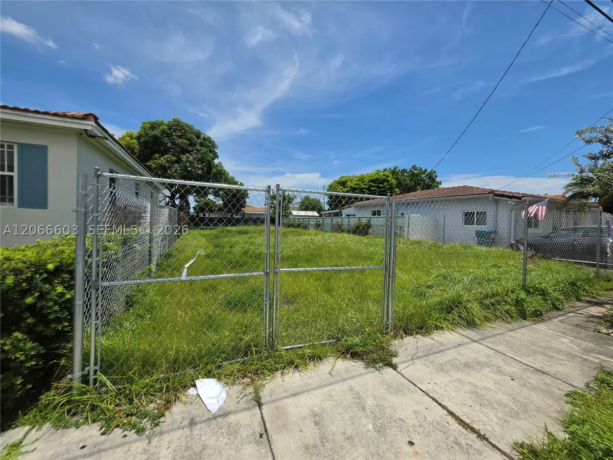 231 NW 62nd Ave, Miami, FL 33126 - #1