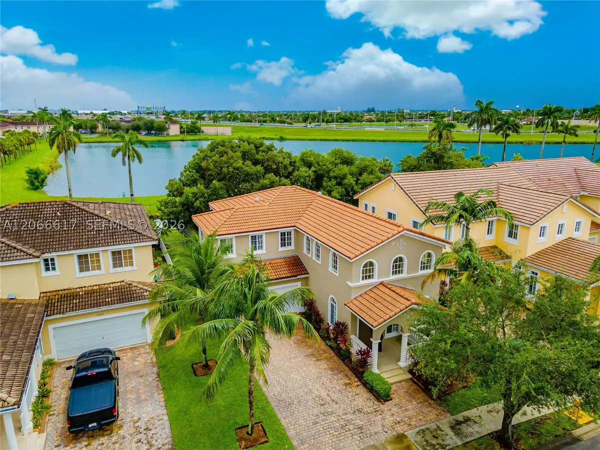 27621 SW 139th Pl, Homestead, FL 33032 - #1
