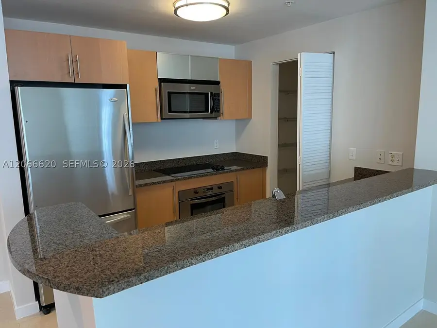 300 S Biscayne Blvd #T-2804, Miami, FL 33131 - #3