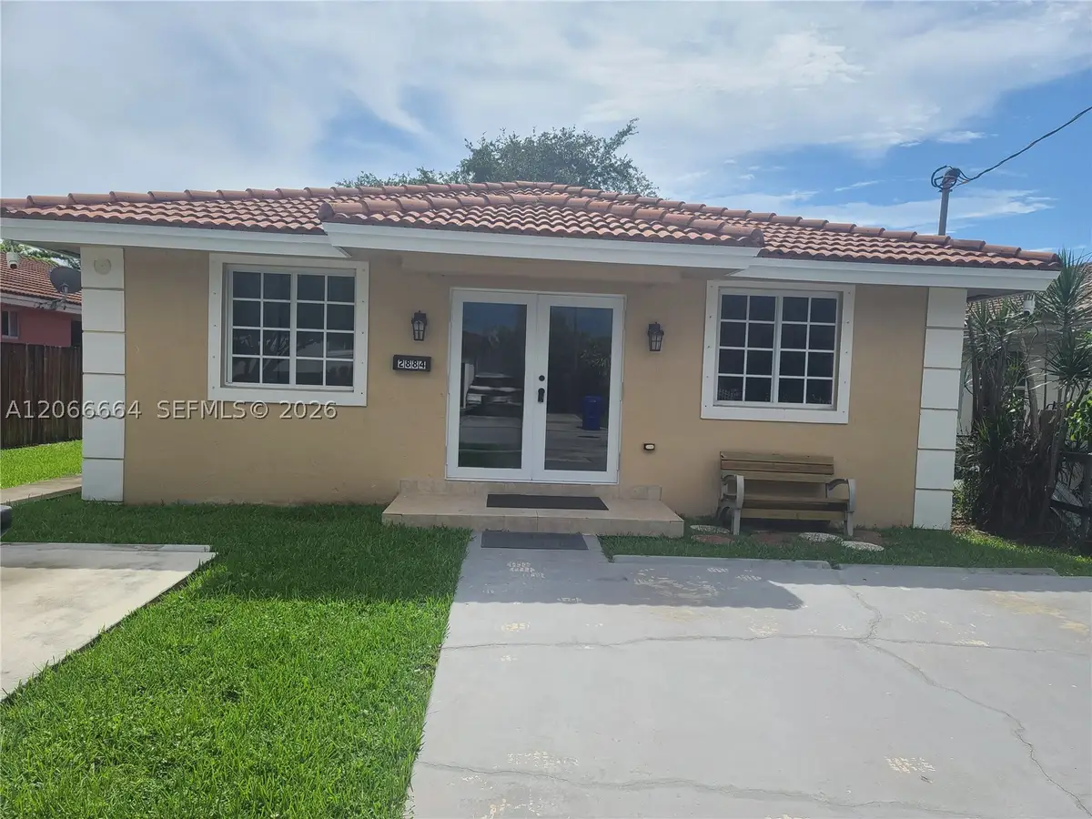2884 SW 36th Ave, Miami, FL 33133 - #1