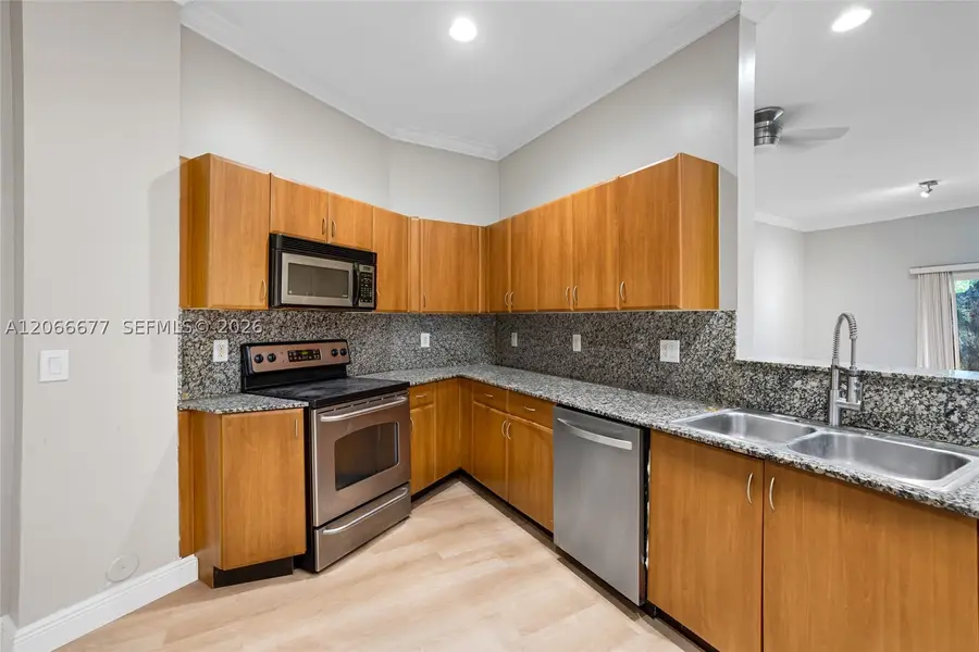 2929 SW 18th Terrace, Fort Lauderdale, FL 33315 - #3