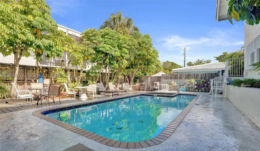305 SE 12th Ave, Pompano Beach, FL 33060 - #2