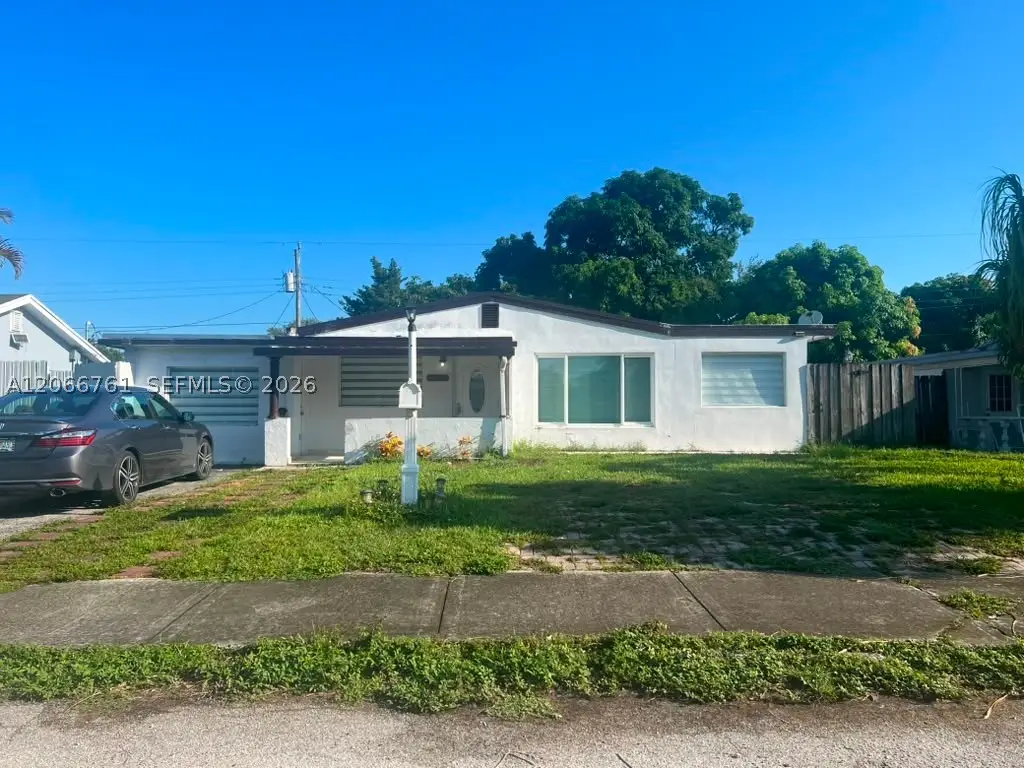 6841 Atlanta St, Hollywood, FL 33024 - #1