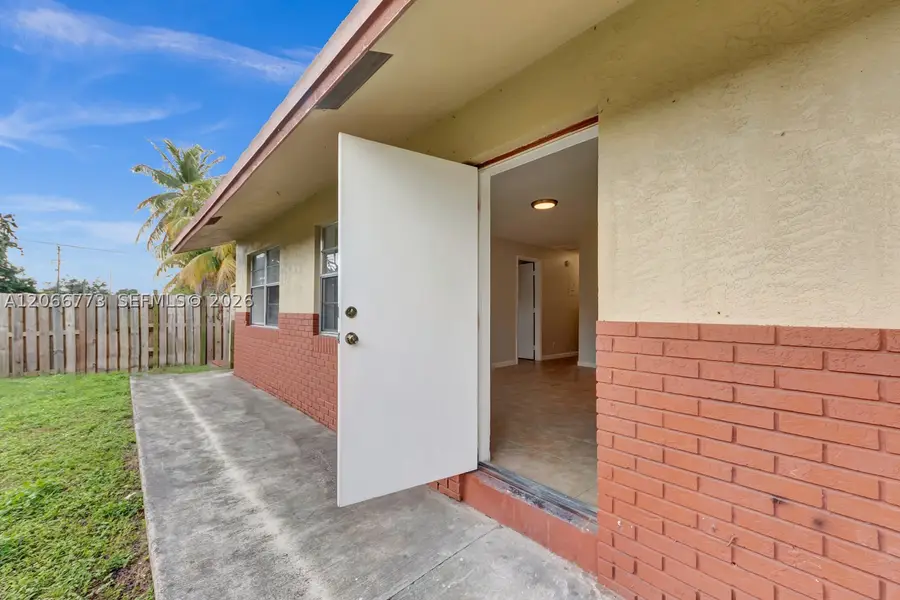 2610 Riverland Dr, Fort Lauderdale, FL 33312 - #2