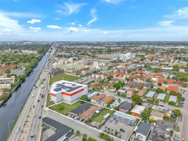 Nw 5th St, Hialeah, FL 33010