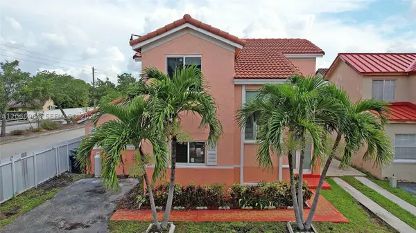 12693 NW 8th Ter, Miami, FL 33182