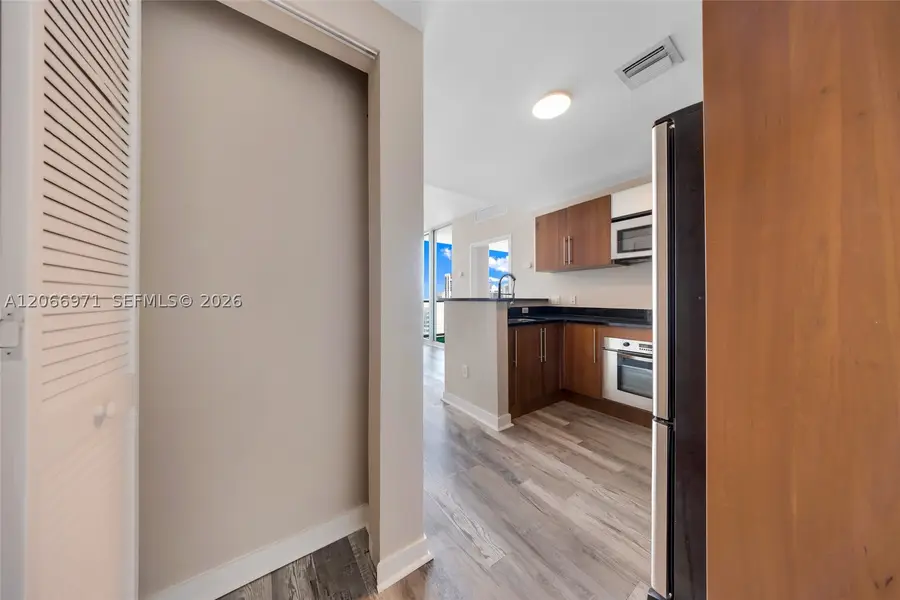 300 S Biscayne Blvd #T-2911, Miami, FL 33131 - #2