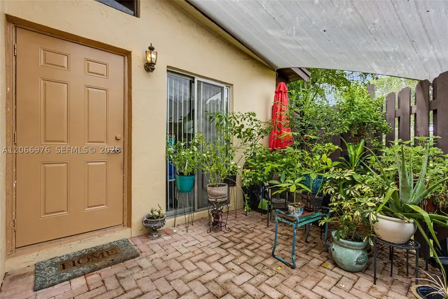 139 Essex Rd #4-28, Hollywood, FL 33024 - #2