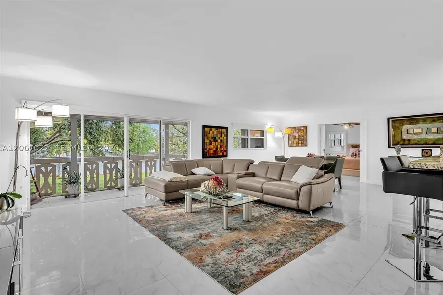 800 NE 195th St #220, Miami, FL 33179 - #2