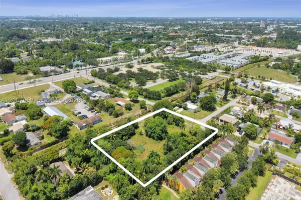4137 Gulfstream Rd, Lake Worth, FL 33461