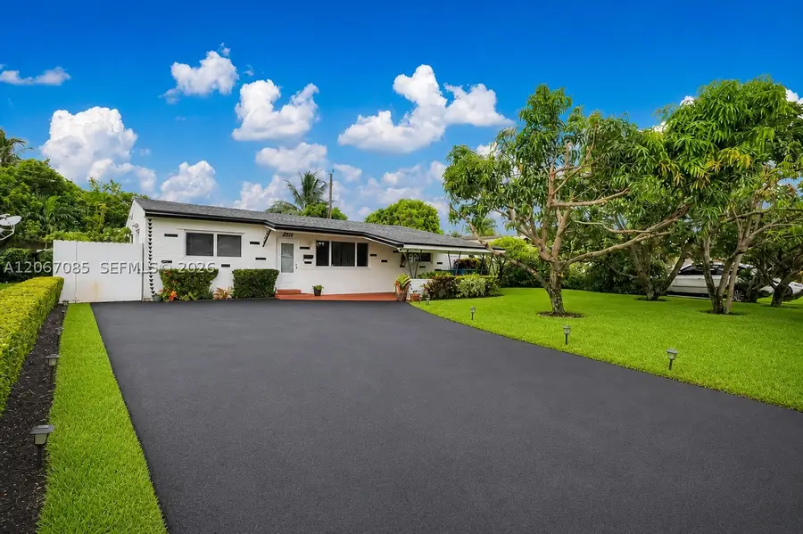 7561 Meridian St, Miramar, FL 33023 - #2