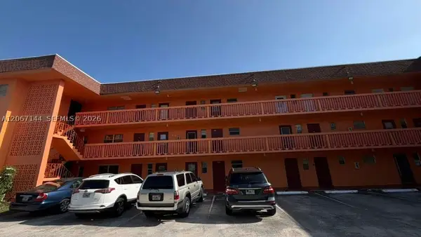 251 NE 187th St #803, Miami, FL 33179