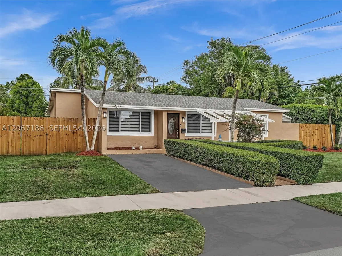 11911 SW 168th Ter, Miami, FL 33177 - #1
