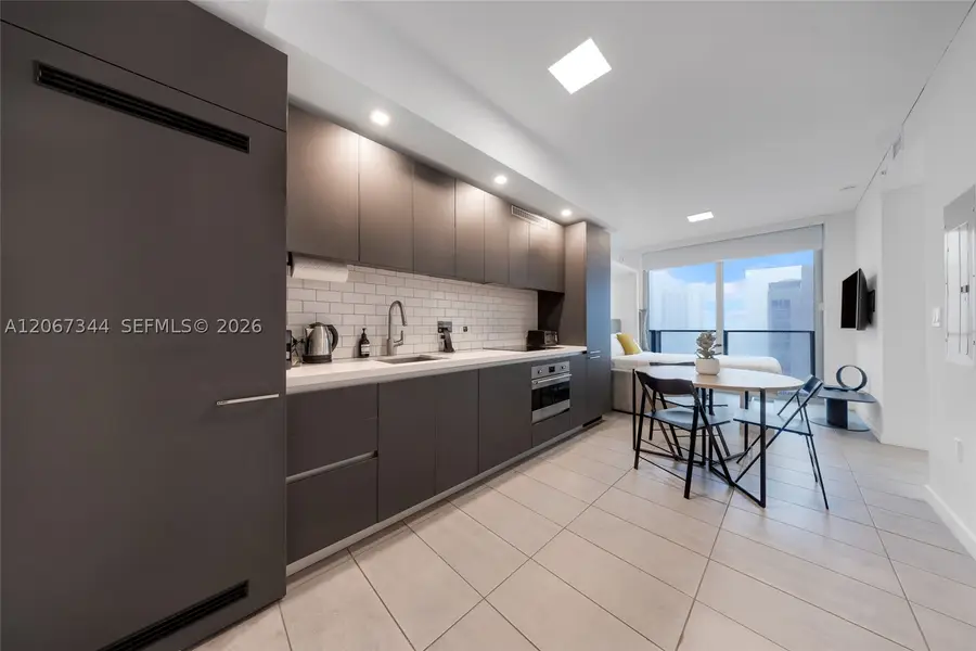 227 NE 2nd St #3107, Miami, FL 33132 - #2