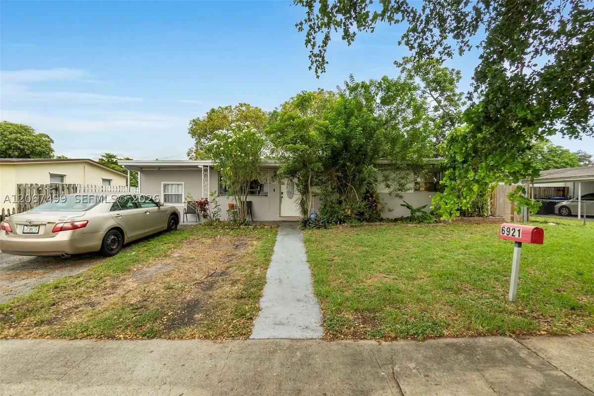 6921 Taylor St, Hollywood, FL 33024 - #1