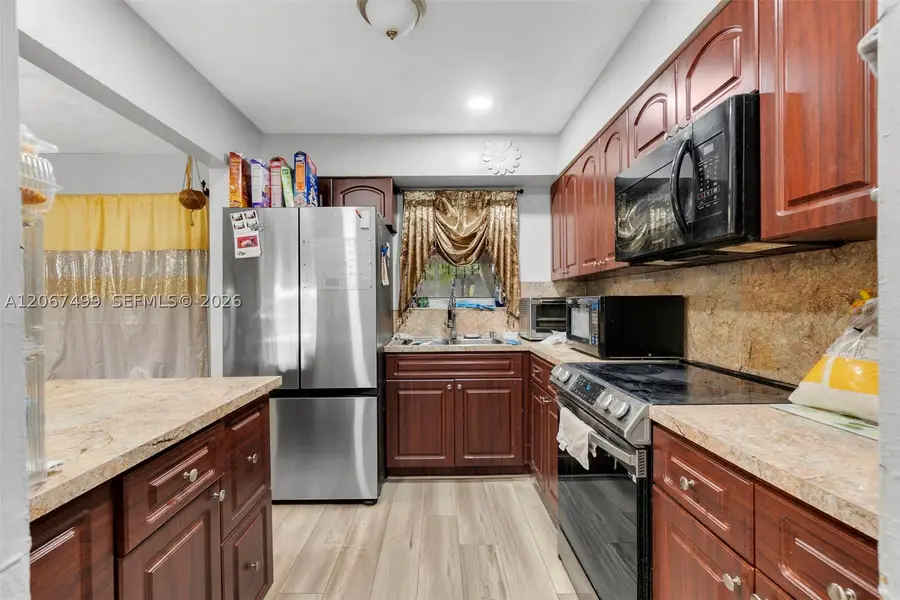 6921 Taylor St, Hollywood, FL 33024 - #2