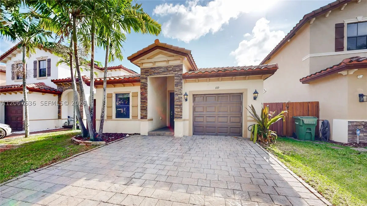 729 SE 34th Ave, Homestead, FL 33033 - #1