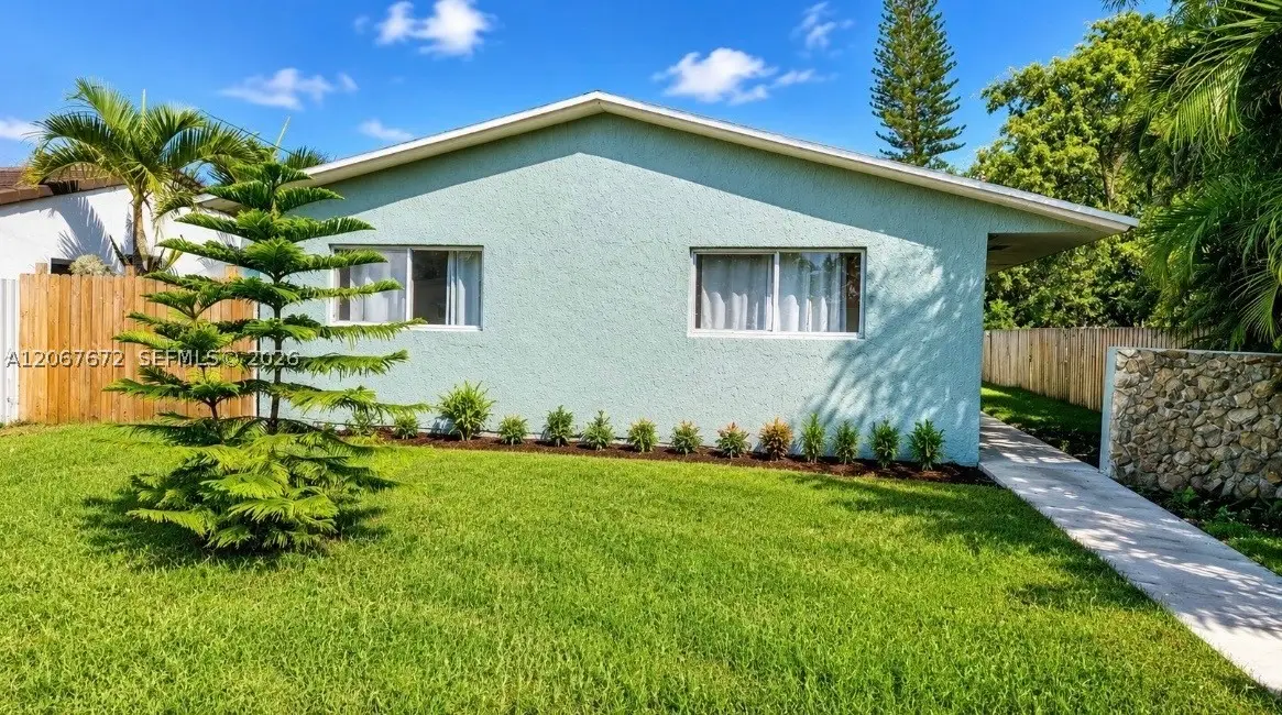 2411 Thomas St, Hollywood, FL 33020 - #1
