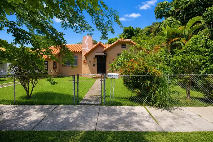 2347 SW 2nd St, Miami, FL 33135 - #2