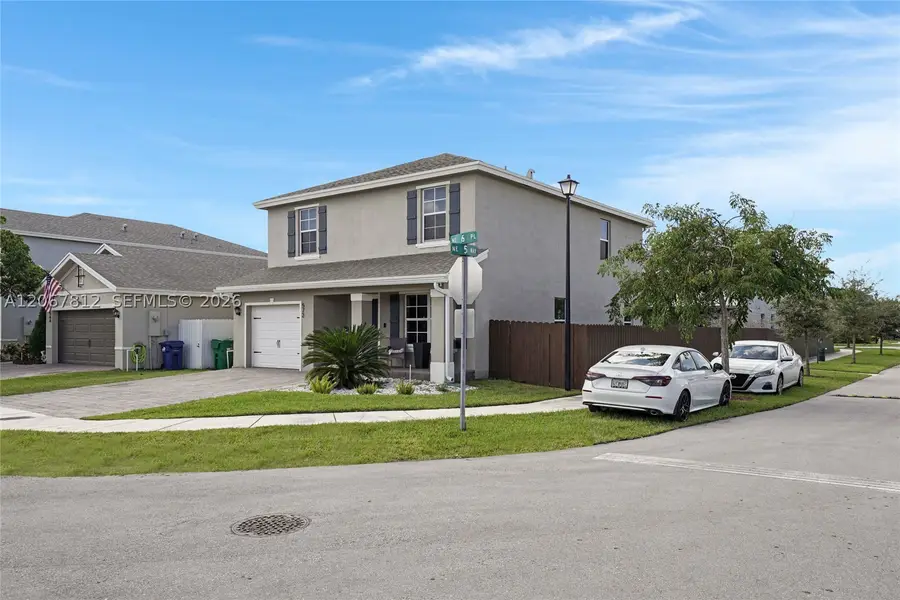 572 NE 6th Pl, Homestead, FL 33034 - #2