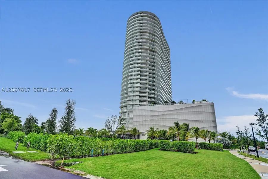 2411 Laguna Cir #1805, North Miami, FL 33181 - #2
