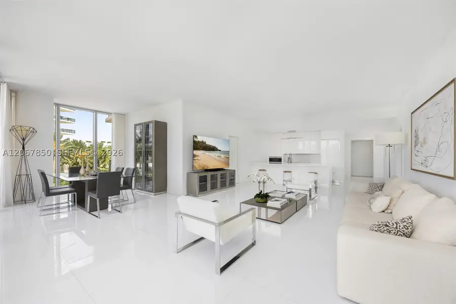 801 S Pointe Dr #301, Miami Beach, FL 33139 - #2