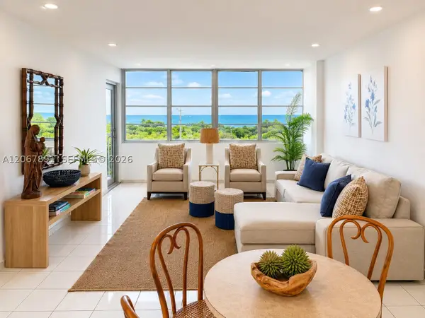 8000 Harding Ave #7E, Miami Beach, FL 33141