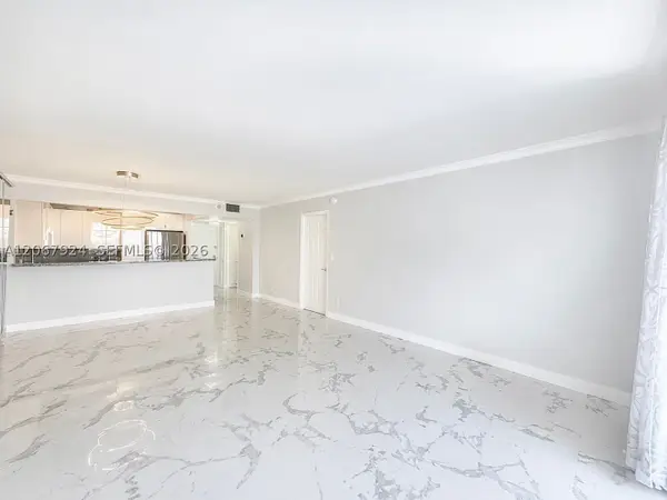 3800 S Ocean Dr #802, Hollywood, FL 33019