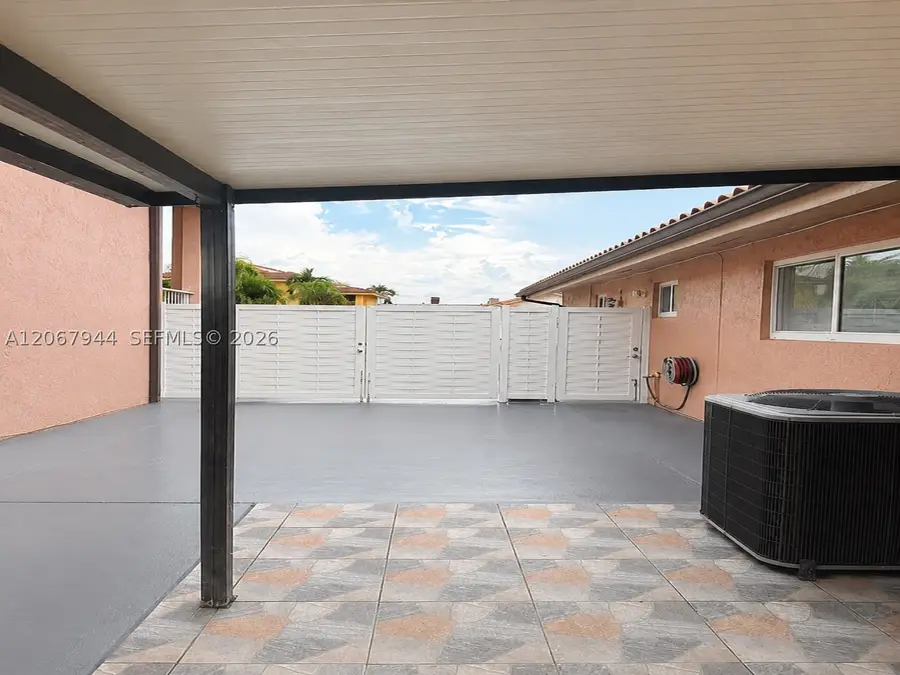 10070 SW 2nd St, Miami, FL 33174 - #3