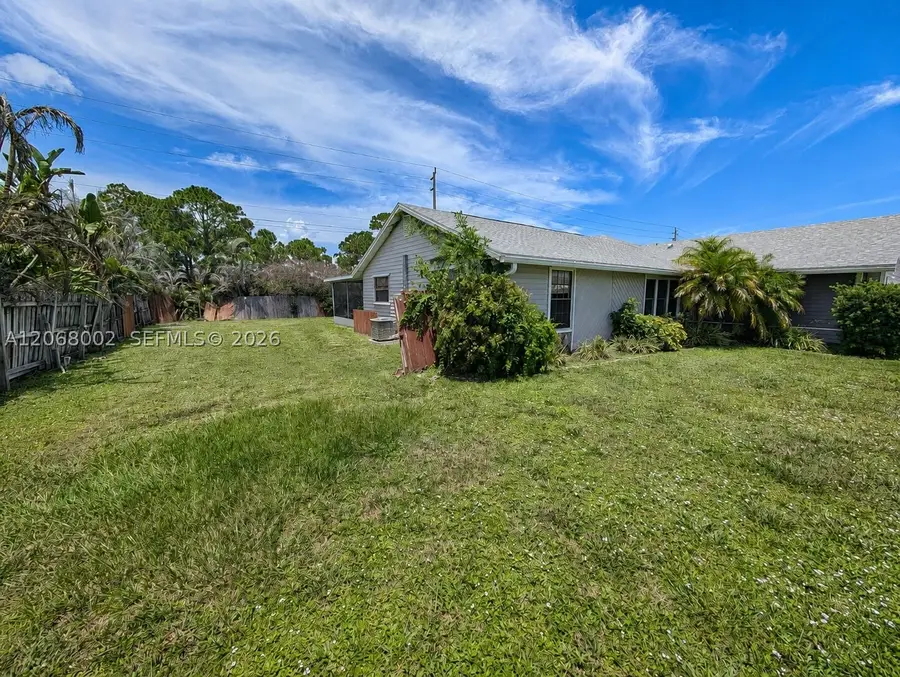 5601 Paleo Pines Cir, Fort Pierce, FL 34951 - #2