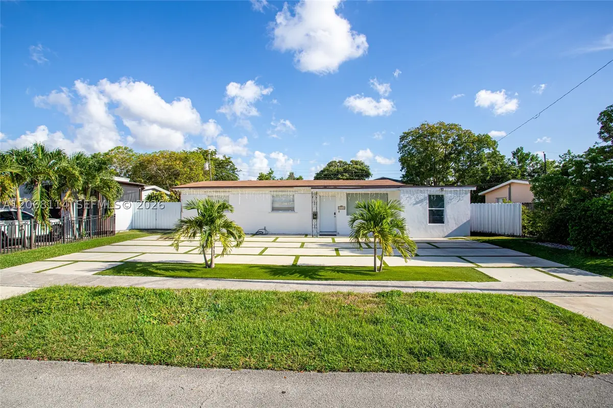 6930 Fillmore St, Hollywood, FL 33024 - #1
