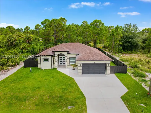 942 E Kanuga St, Lehigh Acres, FL 33974