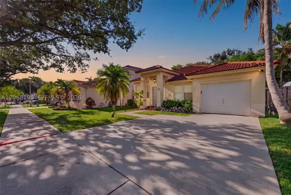 13976 S Cypress Cove Cir, Davie, FL 33325