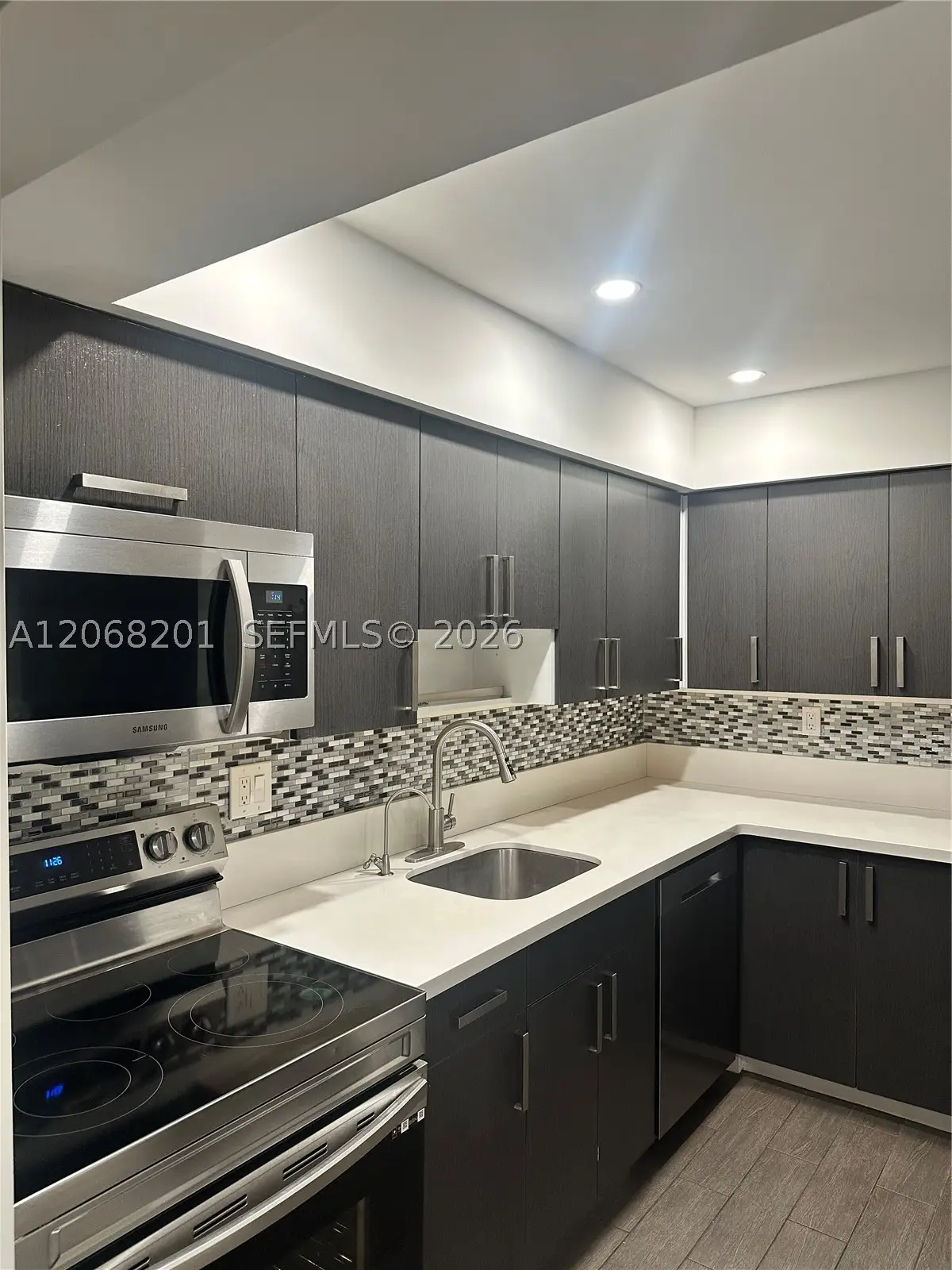 9449 SW 76th St #T5, Miami, FL 33173 - #1