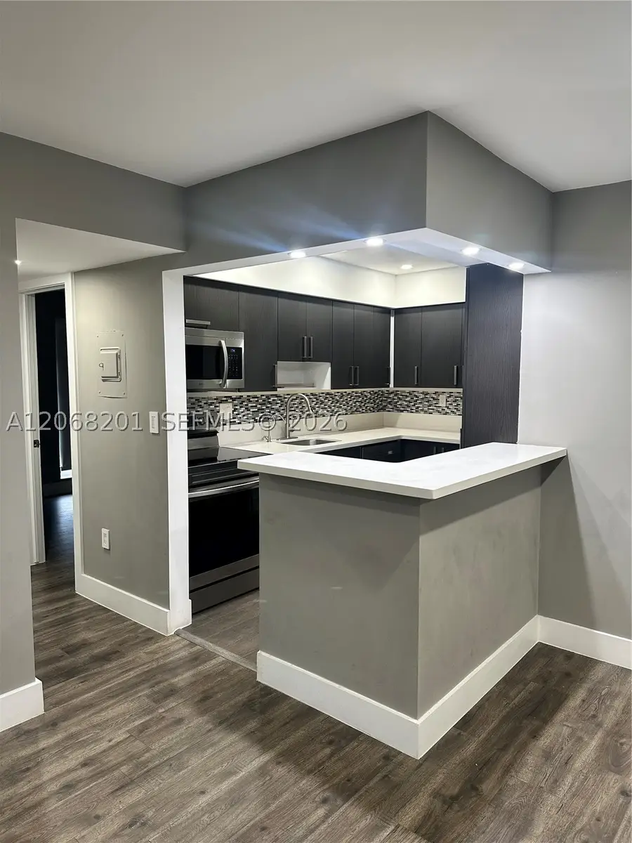 9449 SW 76th St #T5, Miami, FL 33173 - #3