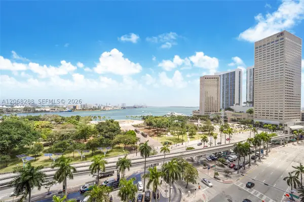50 Biscayne Blvd #514, Miami, FL 33132