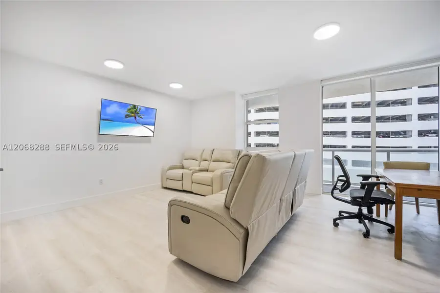 50 Biscayne Blvd #514, Miami, FL 33132 - #3