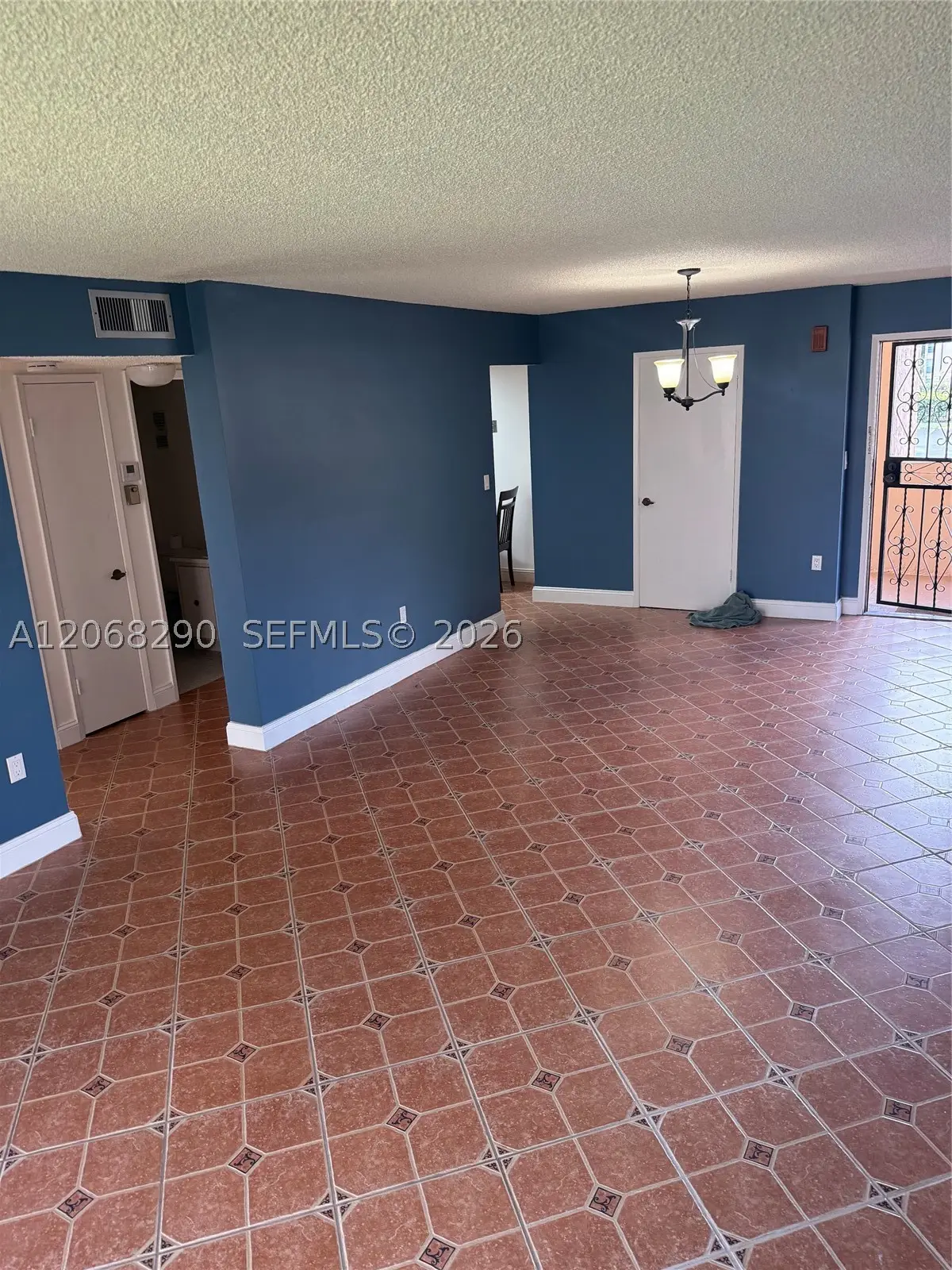 702 NW 87th Ave #213, Miami, FL 33172 - #1