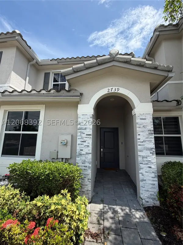 2739 SE 17th St, Homestead, FL 33035