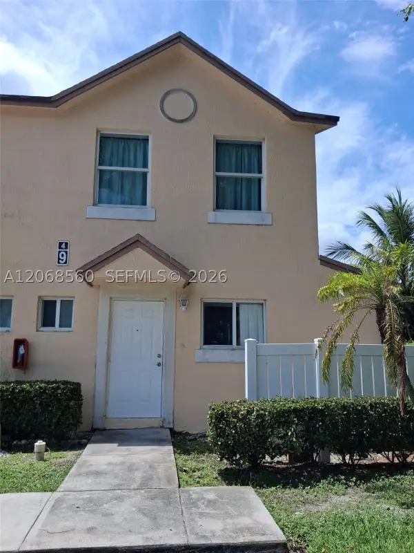 6623 Winfield Blvd #9-4, Margate, FL 33063