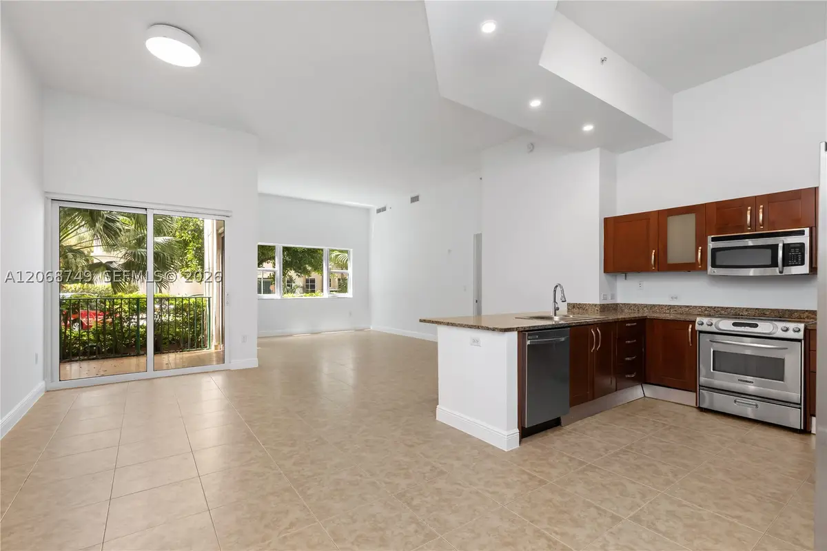 19900 E Country Club Dr #104, Aventura, FL 33180 - #1