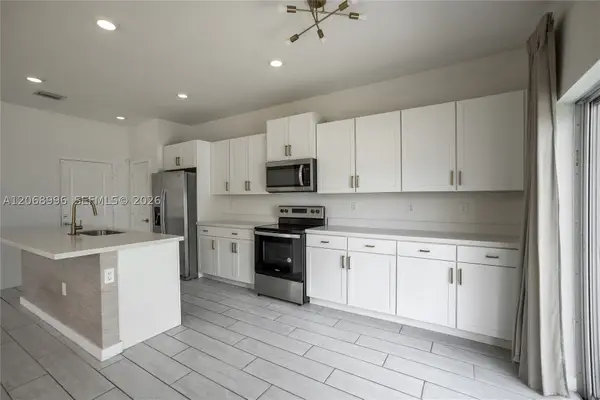 833 SE 19th St, Homestead, FL 33034