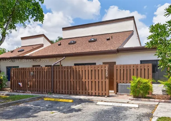 1725 NW 71st Ave, Plantation, FL 33313