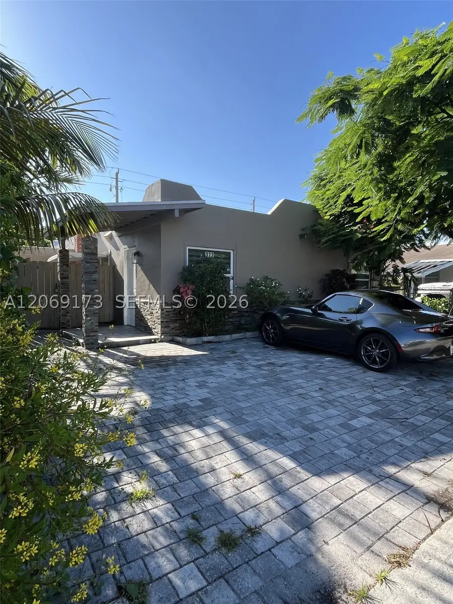 322 Jackson Ave, Lake Worth, FL 33463 - #2