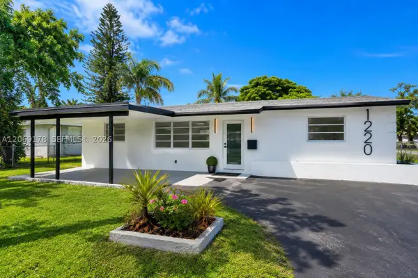 1220 NE 8th St, Pompano Beach, FL 33060