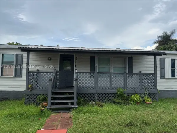 Address Withheld By Seller, Miami, FL 33187