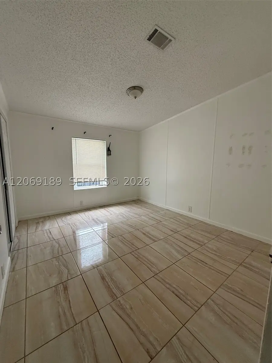 Address Withheld By Seller, Miami, FL 33187 - #3